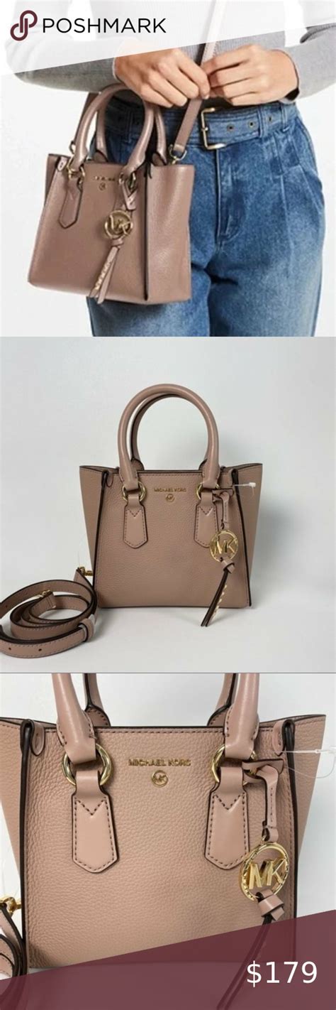 fawn michael kors: Handbags 